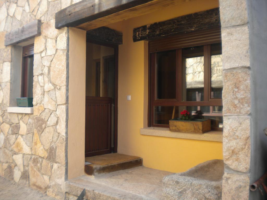 Hostal Rural Las Cuatro Calles San Martín del Pimpollar المظهر الخارجي الصورة