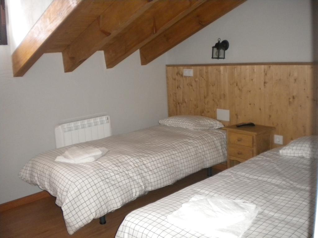 Hostal Rural Las Cuatro Calles San Martín del Pimpollar المظهر الخارجي الصورة